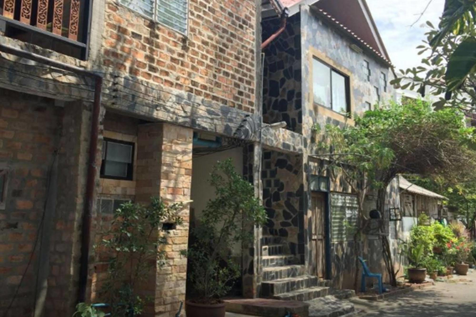 Baan Thai Homestay By Bgb Villas Praia de Kata Exterior foto