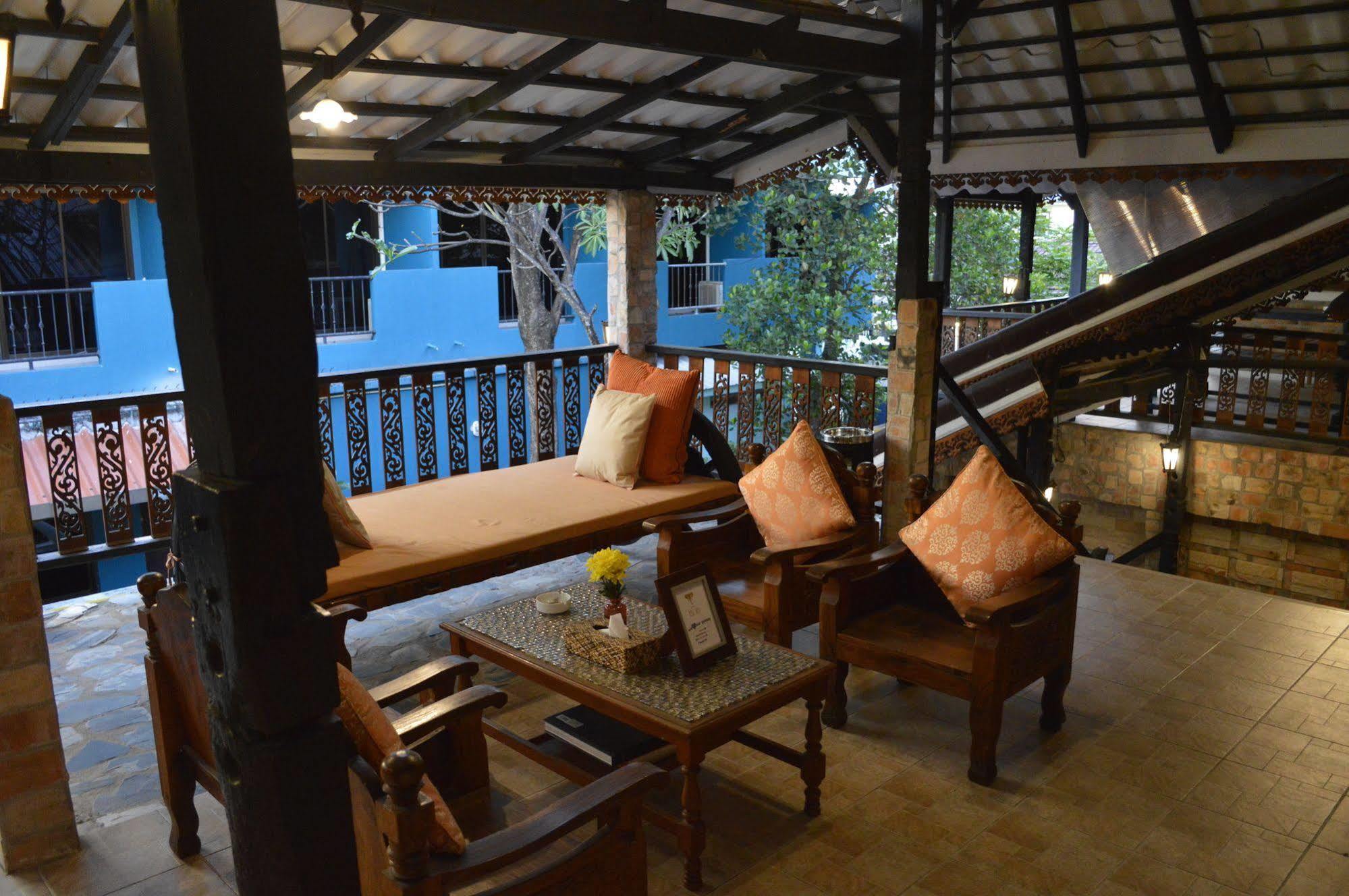 Baan Thai Homestay By Bgb Villas Praia de Kata Exterior foto